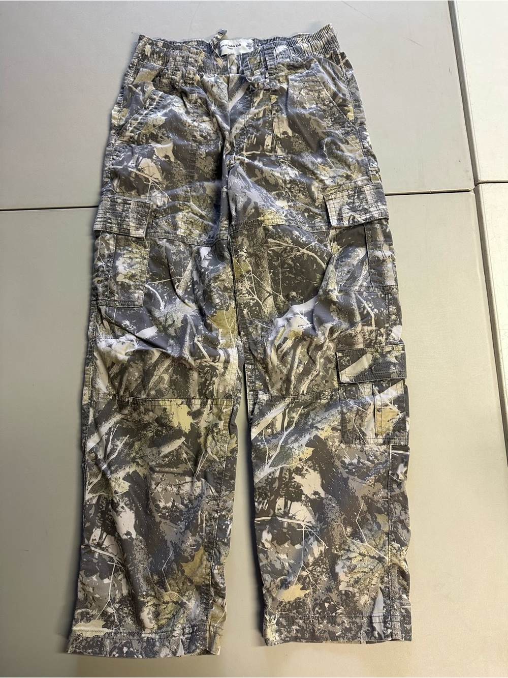 Abercrombie Kids Girls Baggy Camo Cargo Pants Sz 9/10 (L)